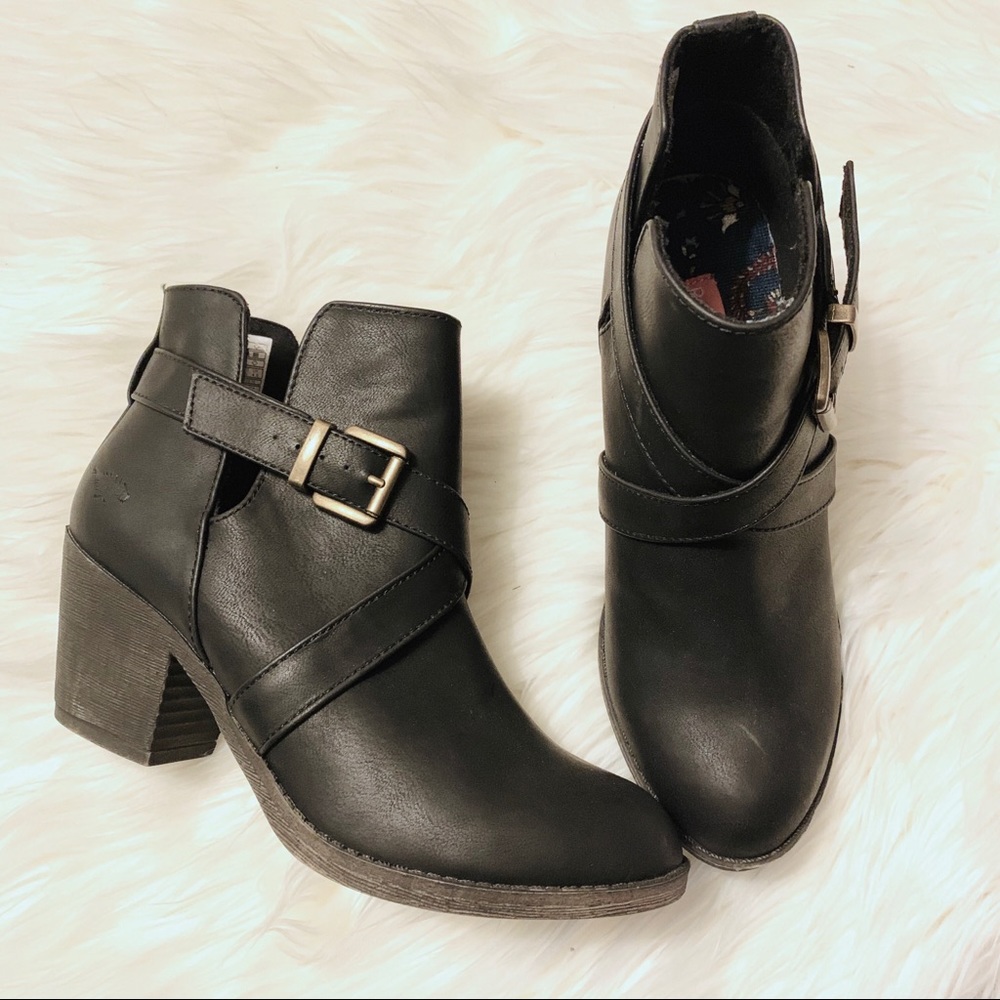 Like new Sasha Bootie from Rocket Dog